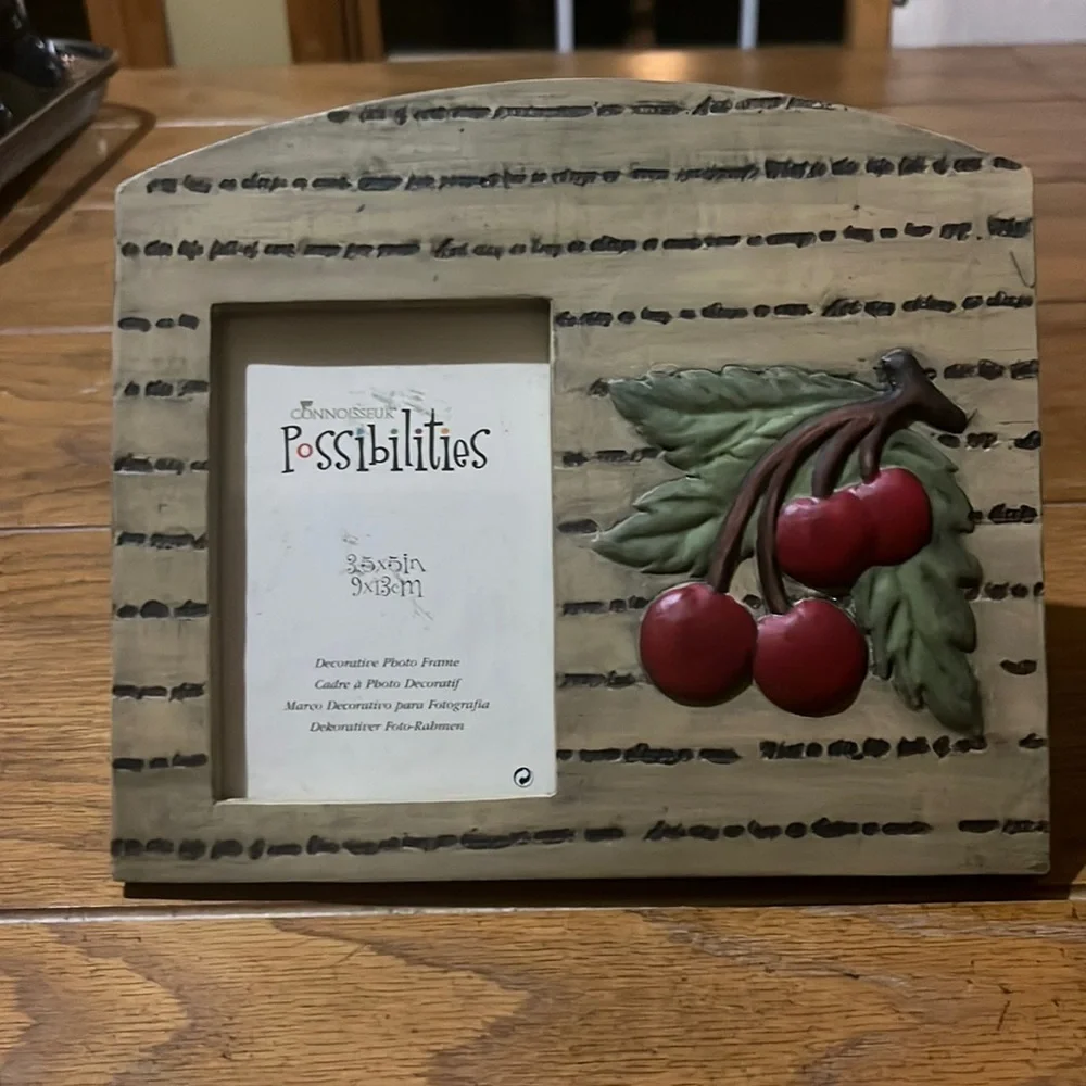 Cherry picture frame! Never used - Picture 1 of 5